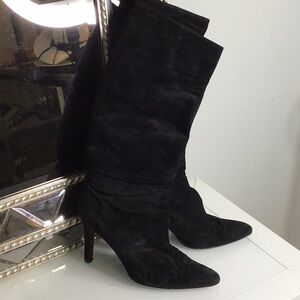 Vero Cuoio Black Heeled Suede Boots with Stiletto Heel and Pointed Toe